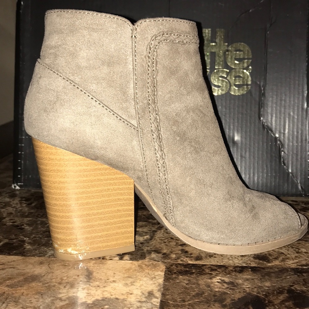 Booties - Picture 3 of 4